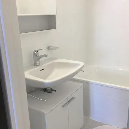 Val Signina-2 By Interhome Apartamento Laax